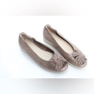 The Flexx peep toe wedges